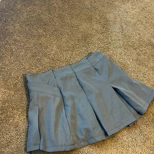 selling a tennis skirt